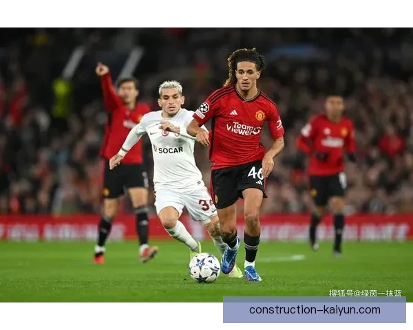 伯明翰俱乐部百年荣耀与城市足球梦想复兴之路全景纪实传奇风云