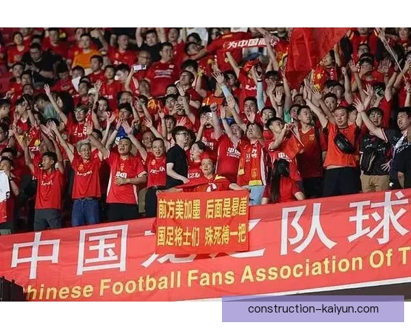 国足新帅上任首战告捷年轻球员闪耀全场点燃球迷希望冲击世界杯再启