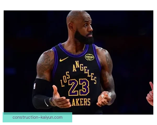 湖人强势逆转勇士詹姆斯再创生涯里程碑今夜焦点对决点燃季后赛希望