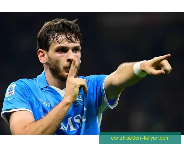 豪门对决再掀高潮新赛季争冠格局生变球星闪耀引发转会风暴与战术革新