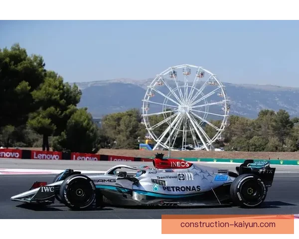 F1赛季最新动态：赛车技术革新与赛道竞争激烈交锋引发热议